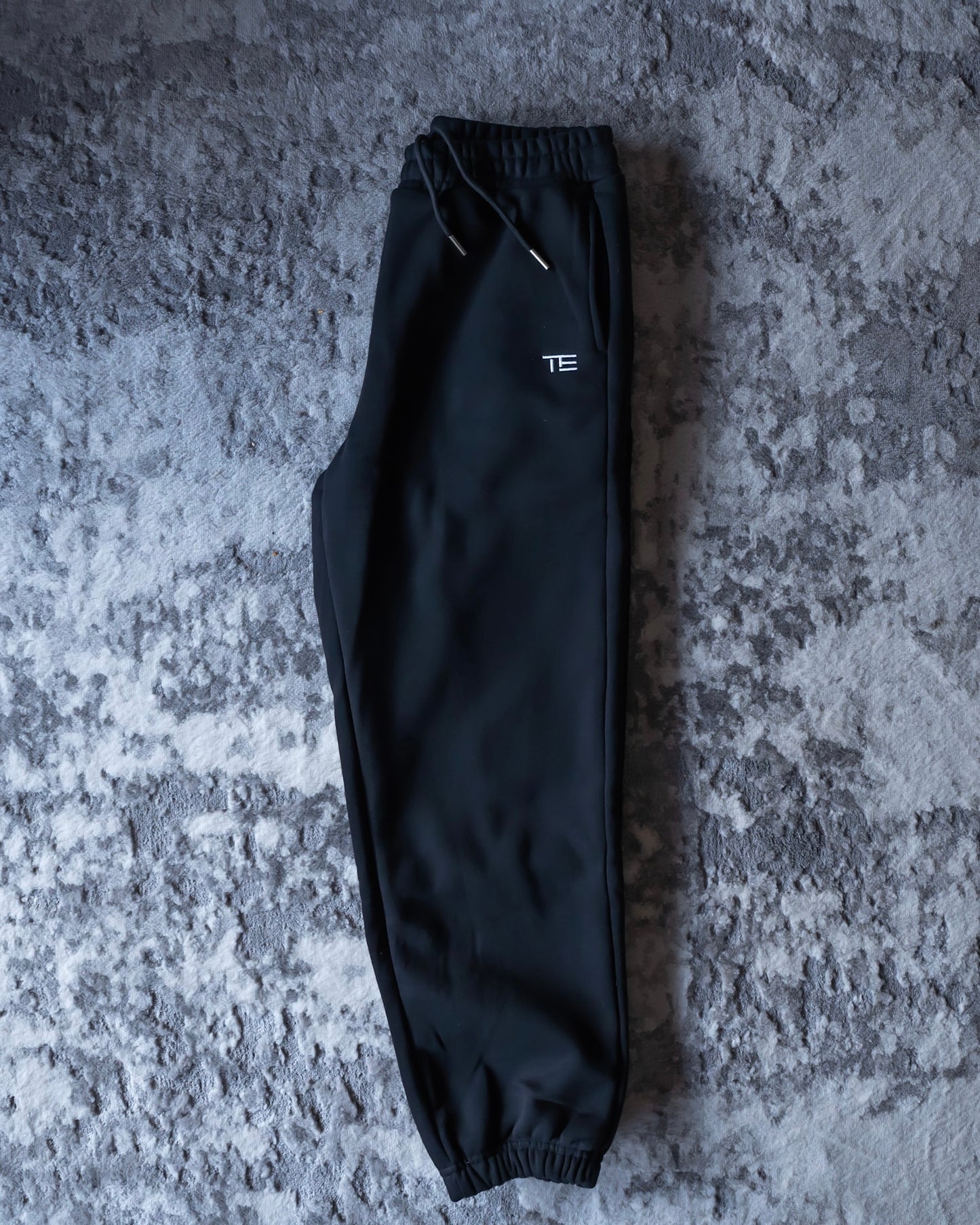 TE ‘CORE’ Unisex Heavyweight Jogger - BLACK